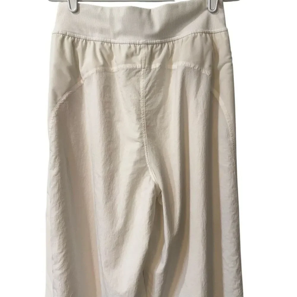 lululemon athletica approximately measurements